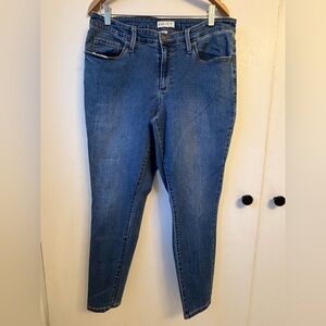 AVA & VIV Skinny Jeans Size 14W | Stretch Mid Wash Denim